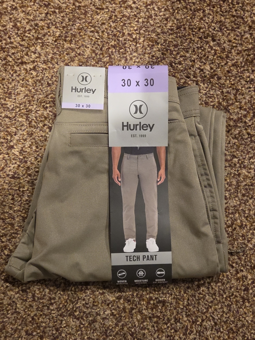 Hurley Men’s Tech Pant in Green - 30x30